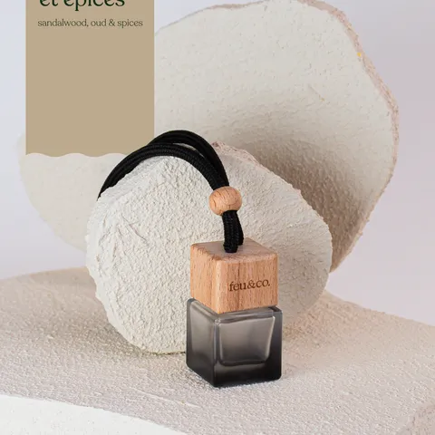 Sandalwood, Oud & Spices — Feu&Co